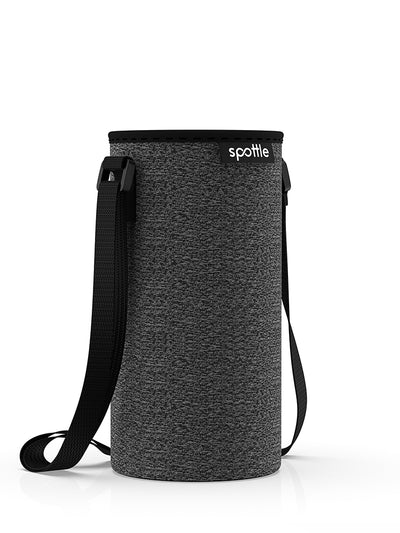 Schutzhülle für spottle 1,5-Liter-Glasflasche in Schwarz mit schwarzem Schultergurt